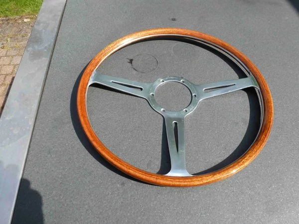 BMW vintage steering wheel restoration