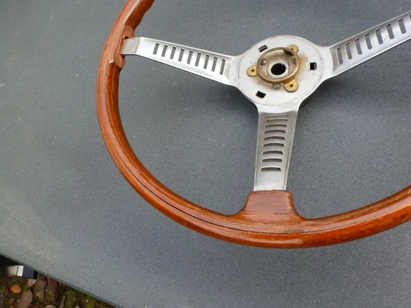 Fiat Dino steering wheel before restoration