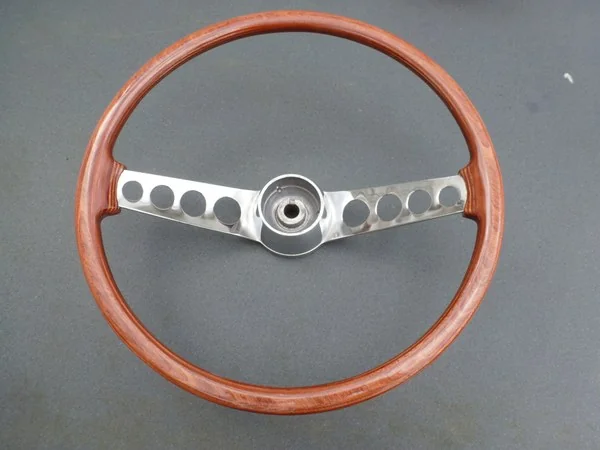 Volvo vintage steering wheel restoration